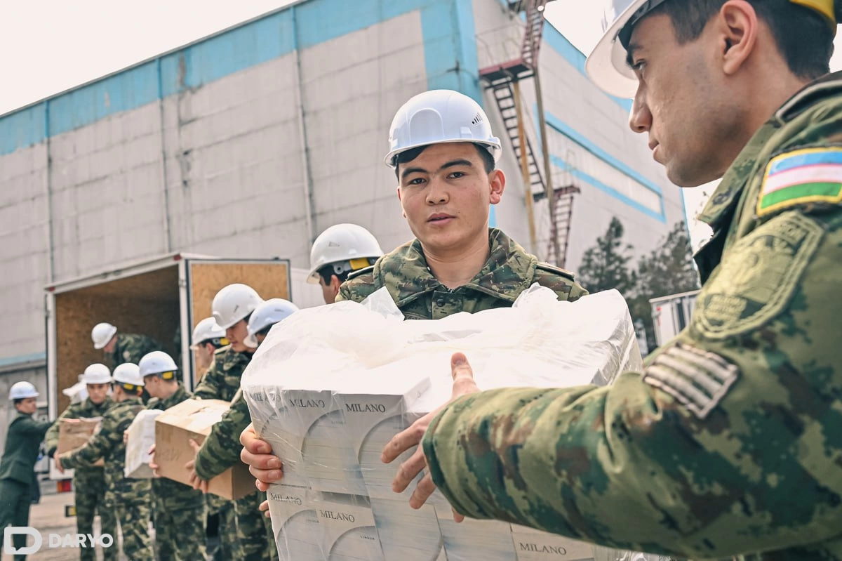 Фото: Тошкентда 132 минг қутидан зиёд тамаки маҳсулотлари йўқ қилинди